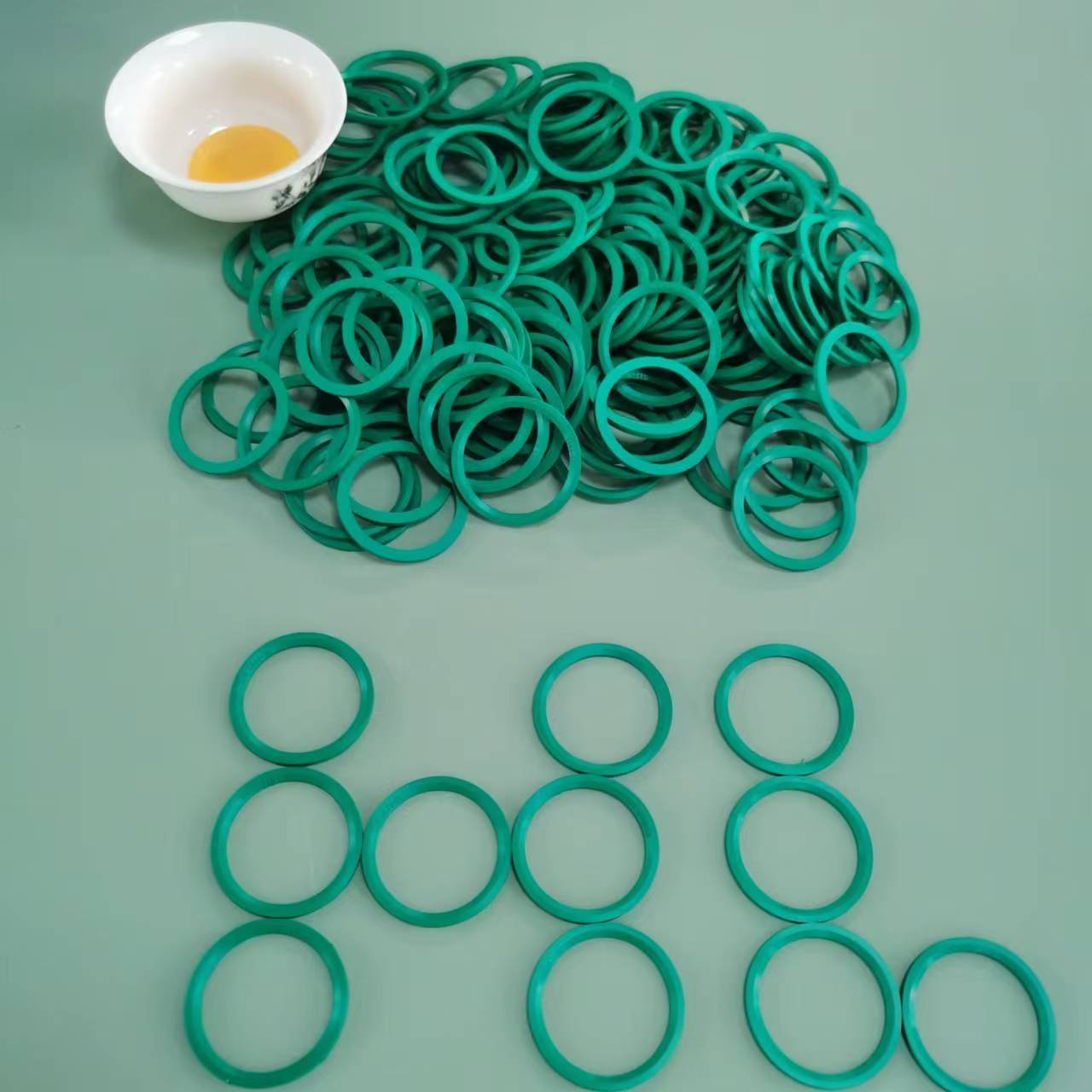 ED26 FKM90G 2.jpg