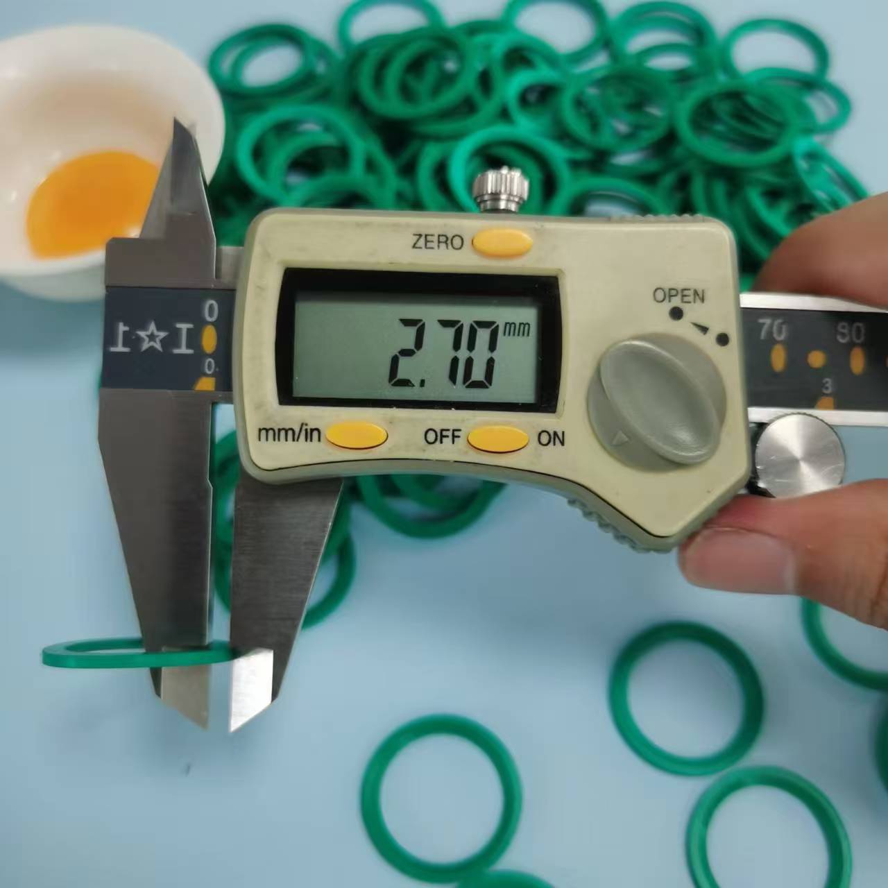 ED21 FKM85G 5.jpg