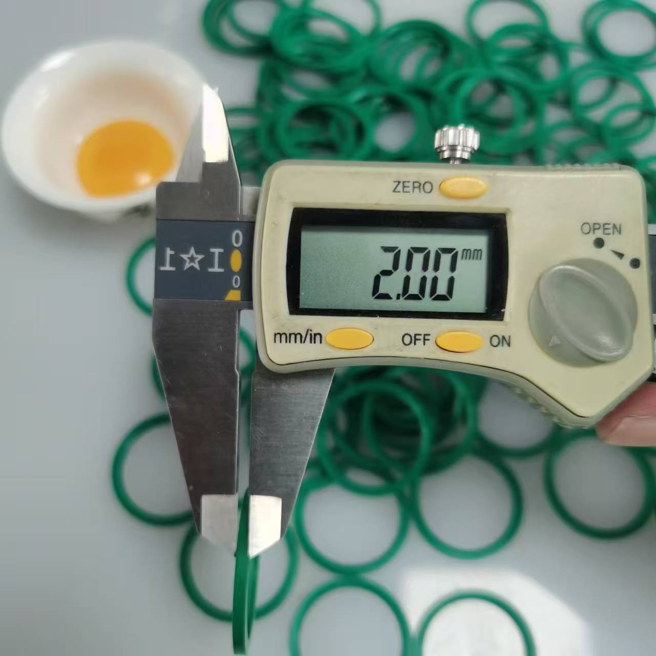 ED27 FKM90G 6.jpg