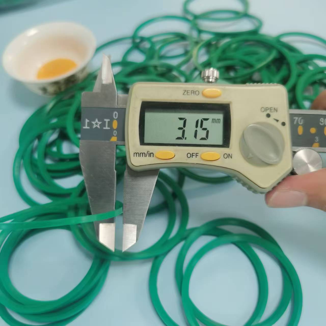 ED50 FKM90G 5.jpg