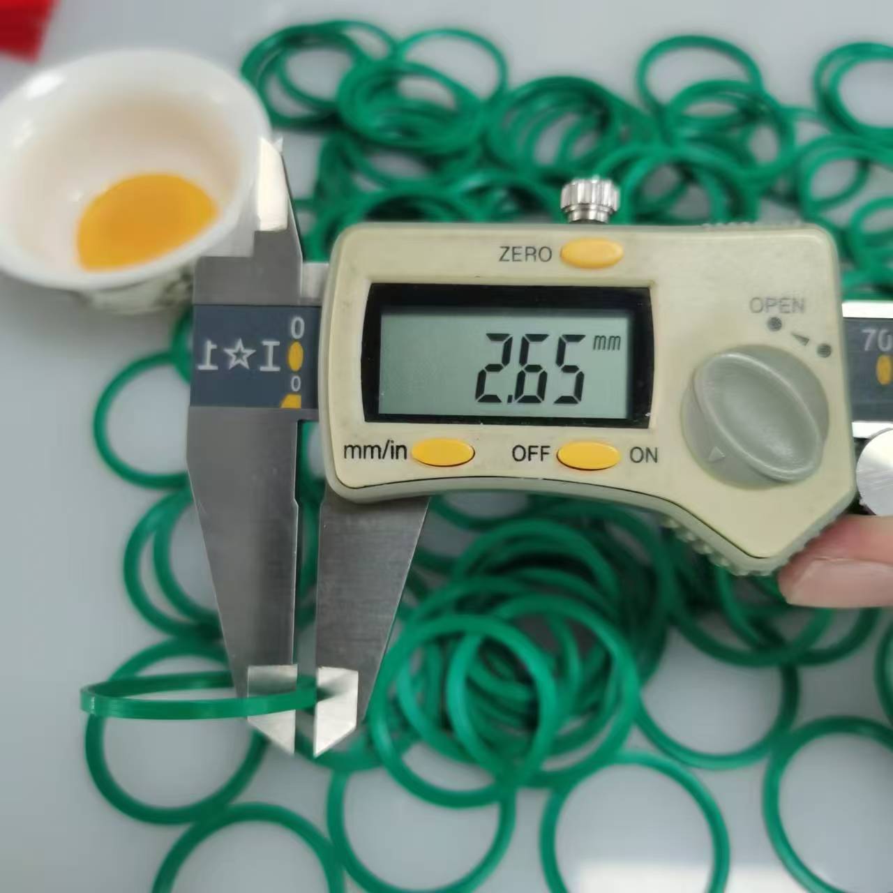 ED27 FKM90G 5.jpg