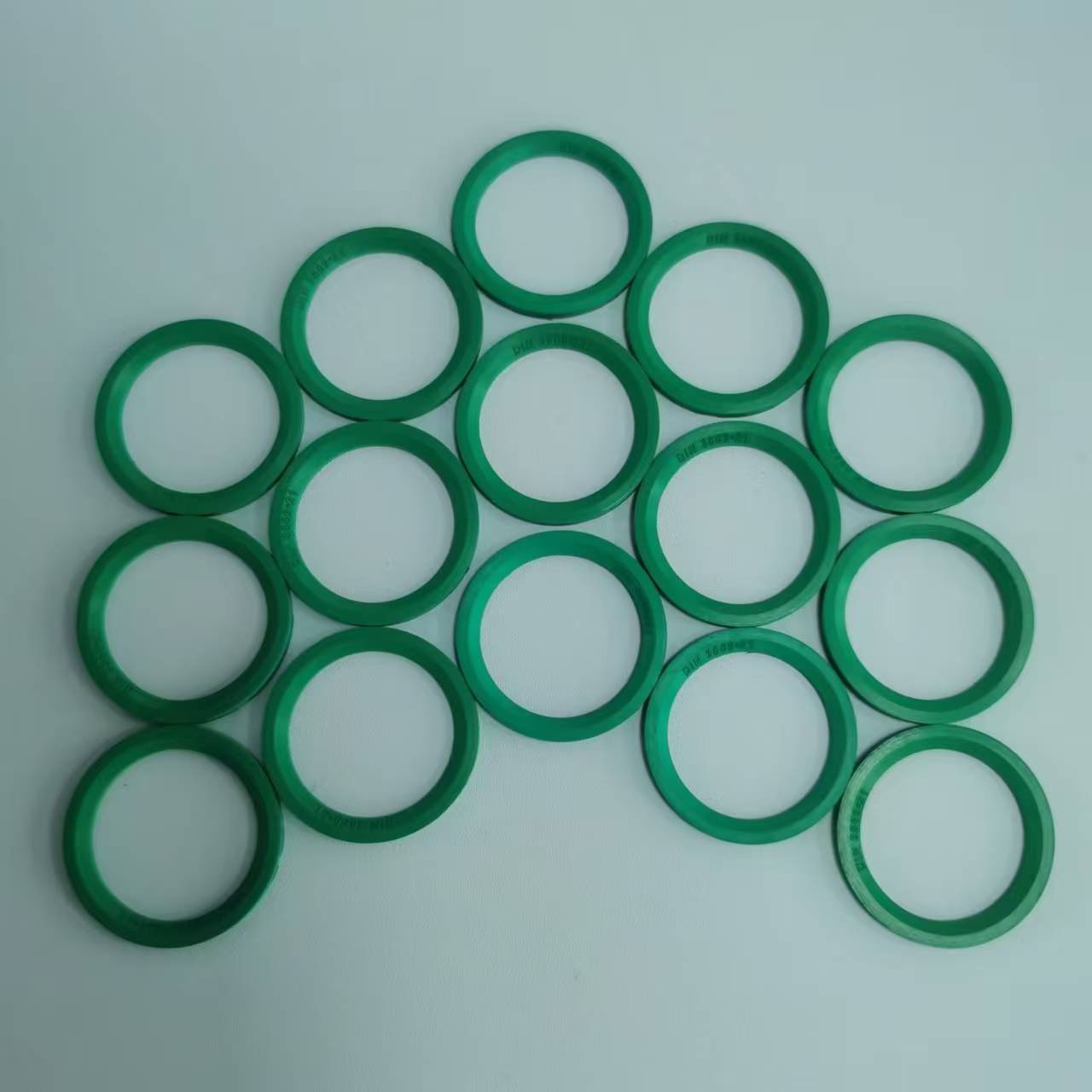 ED21  FKM90G