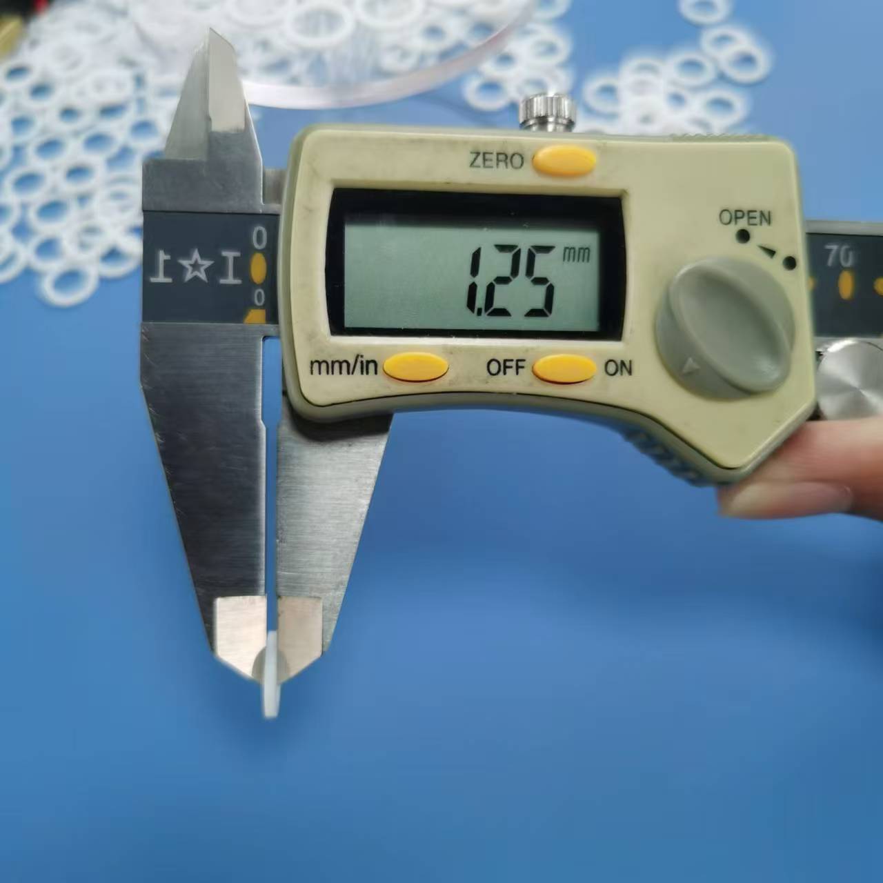PTFE挡圈 7.2×10×1.25 6.jpg