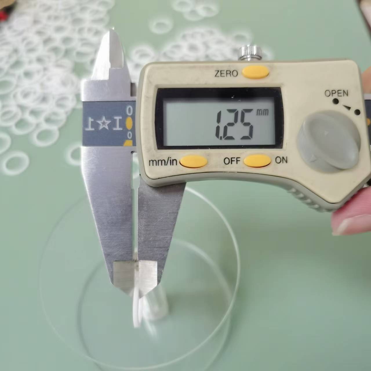 PTFE挡圈 13.8×11.3×1.25 6.jpg
