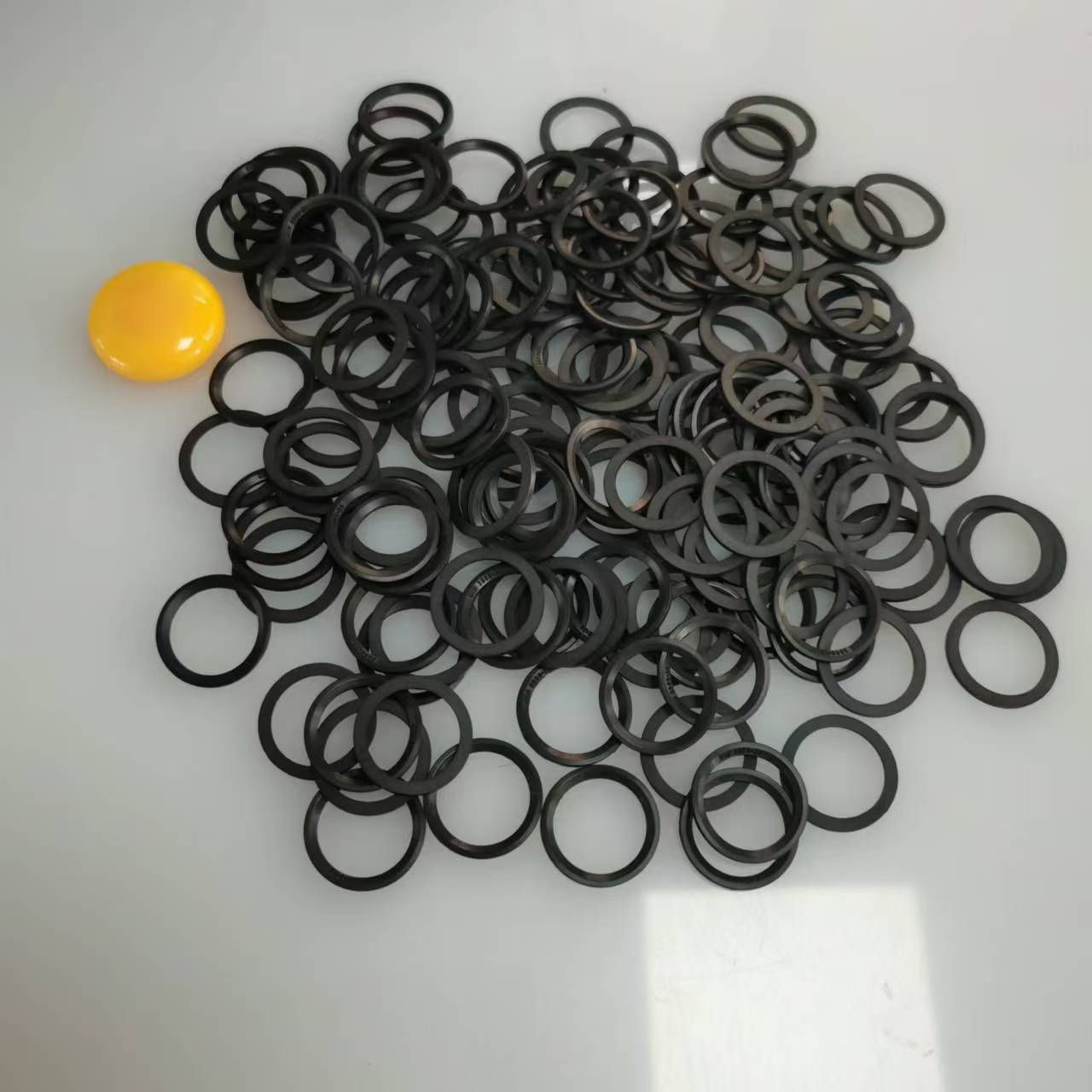 ED20 NBR90B 1.jpg