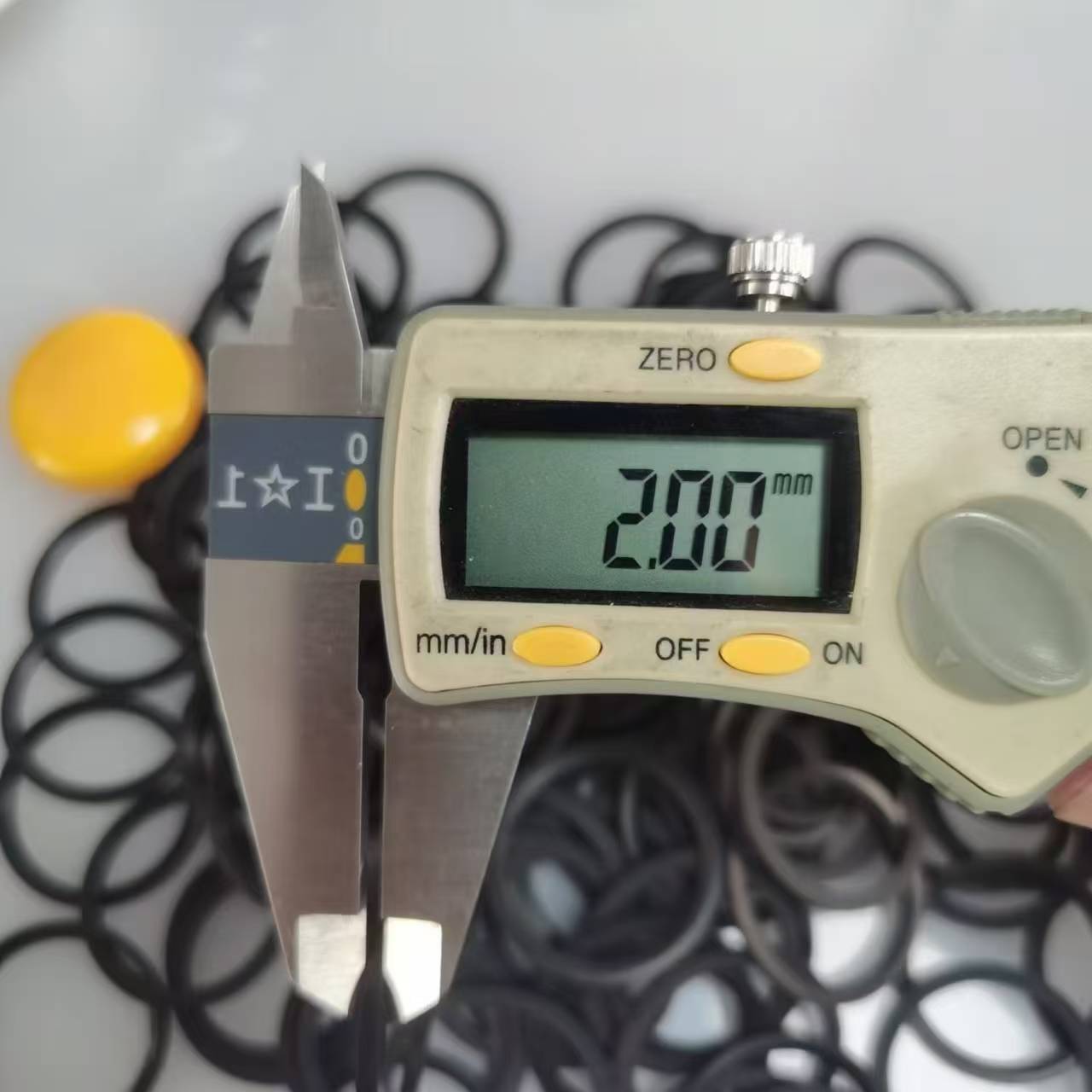 ED27 NBR90B 6.jpg